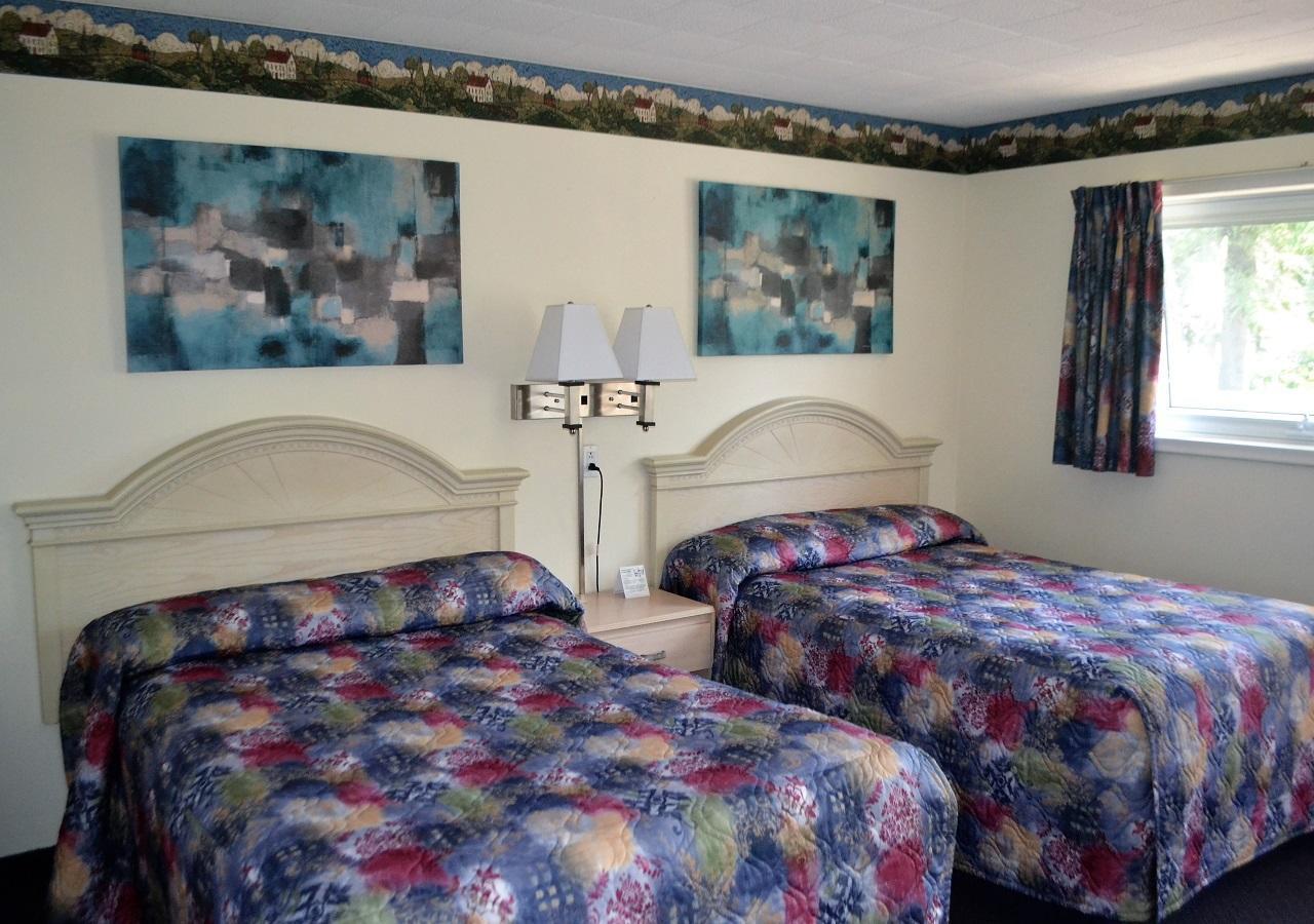 Stratford Suburban Motel Bagian luar foto